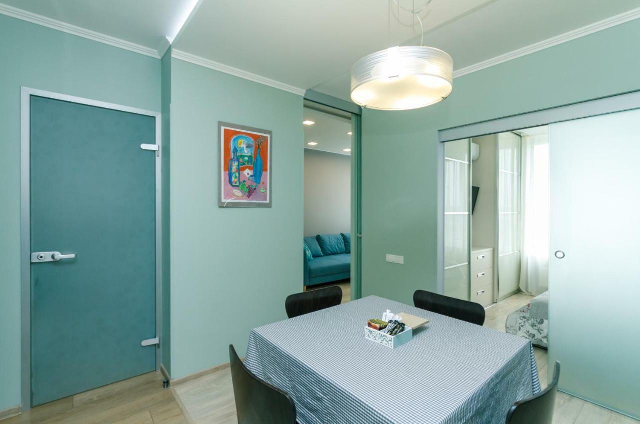 Smart Apartment Kiev Bagian luar foto