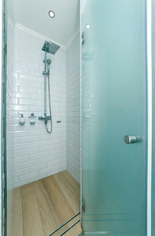 Smart Apartment Kiev Bagian luar foto